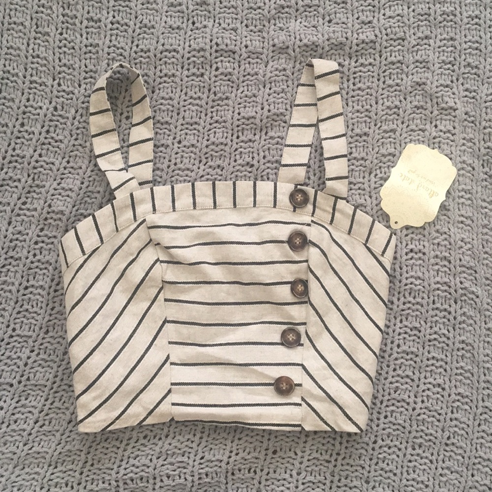 BRAND NEW ALTAR’D STATE TOP